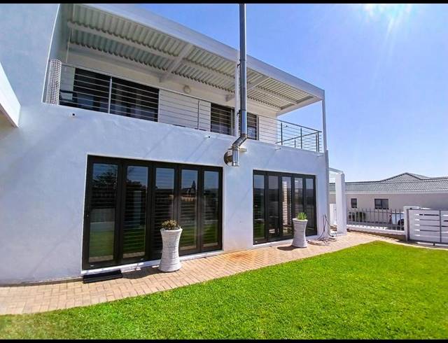 3 BEDROOM HOUSE FOR SALE IN STILBAAI-WES